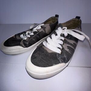 Shoes canvas women camouflage laces olive Sugar size 7.5
